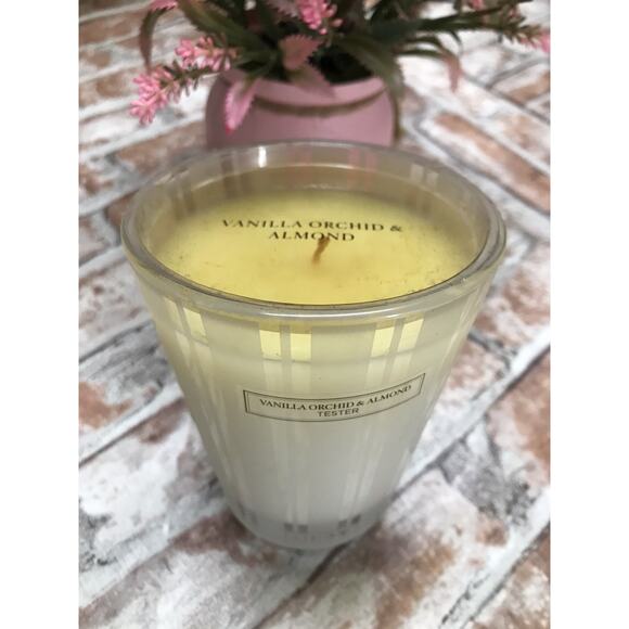NEST Fragrances New York Scented Candle Vanilla Orchid & Almond 8.1 oz NO BOX - Picture 1 of 7